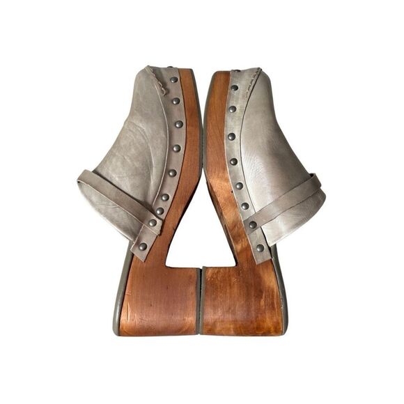 Free People Calabasas Tan Gray Chunky boho clogs Heels Studded - Picture 7 of 9